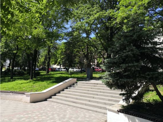Памятник Косте Хетагурову