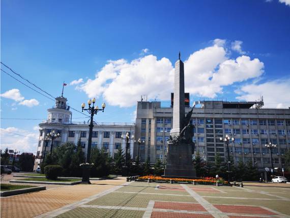 Комсомольская площадь