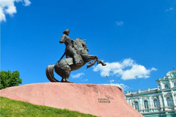 Памятник Евпатию Коловрату