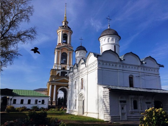 Ризоположенский монастырь