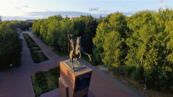 Памятник В.И.Чапаеву