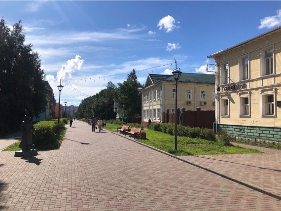 Пешеходный проспект Чумбарова-Лучинского
