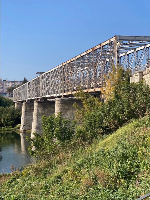 Каракумовский пешеходный мост