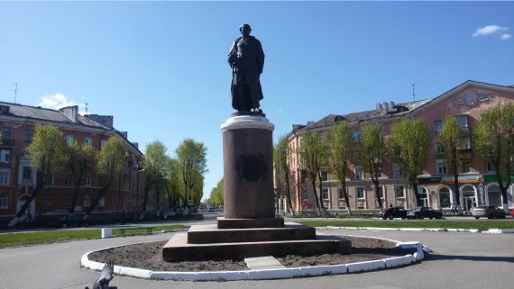 Памятник М.В.Ломоносову