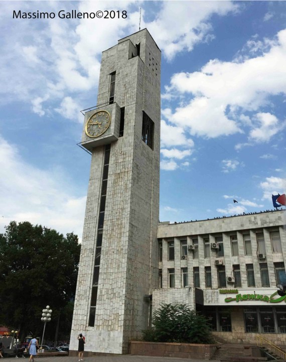 Башня с курантами 