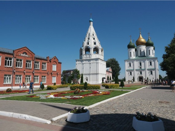 Соборная площадь