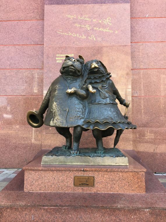 Скульптура Гуляющие собачки