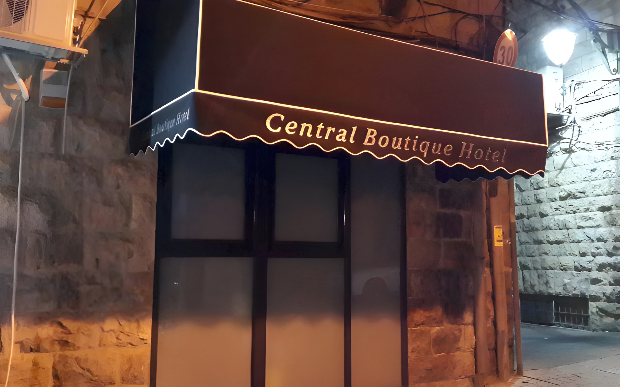 Central Boutique