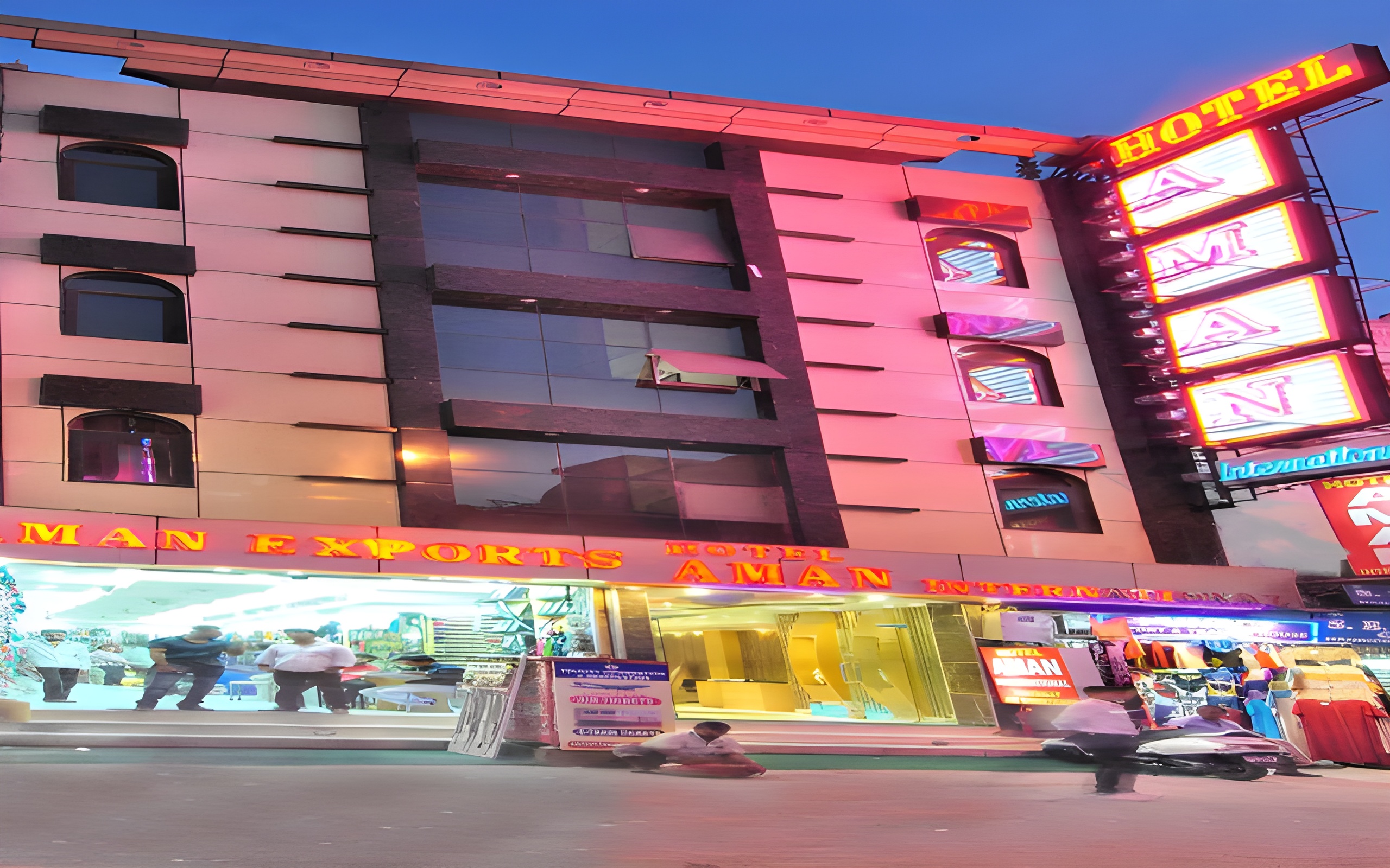 Aman International at New Delhi Station