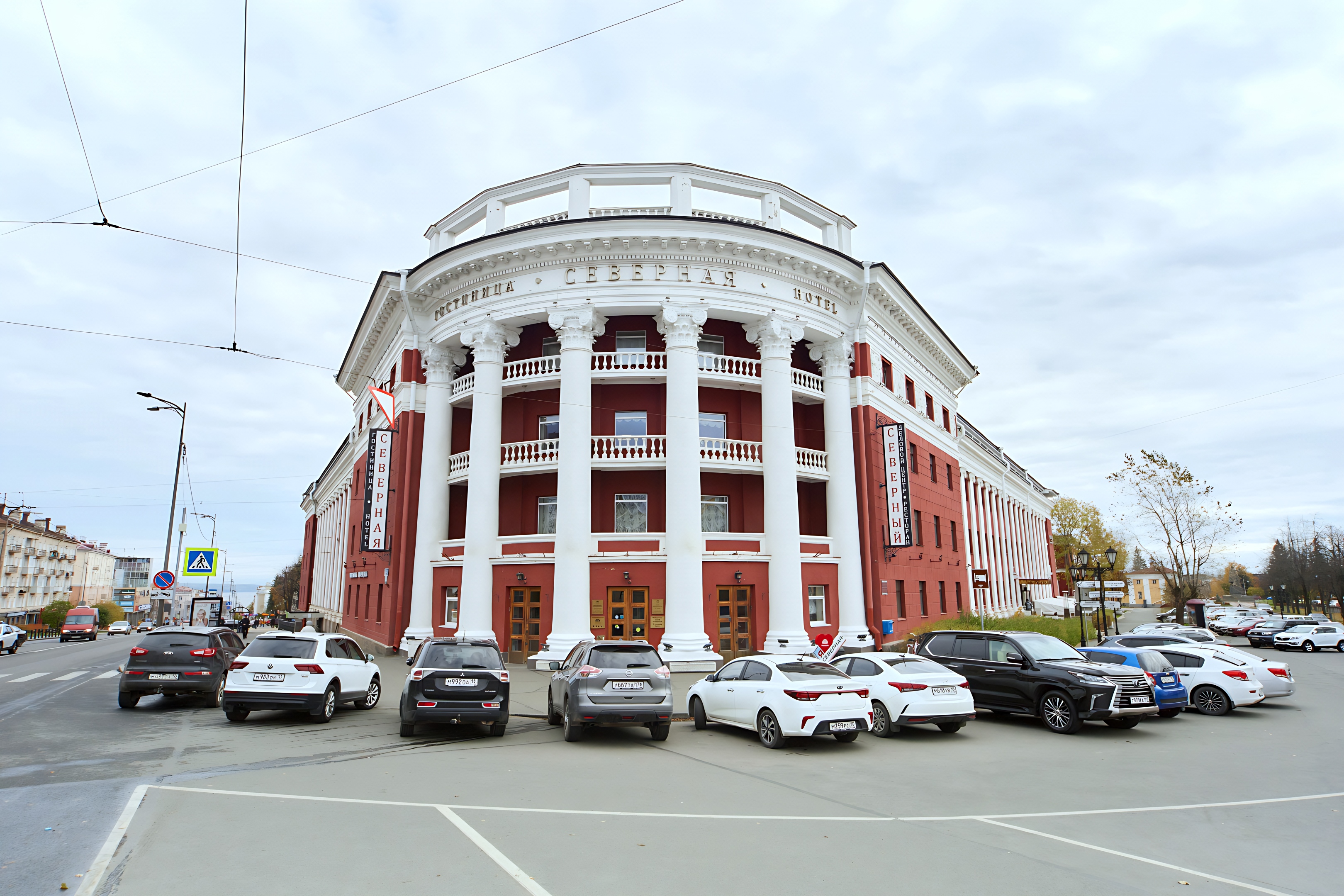 Отель Северная