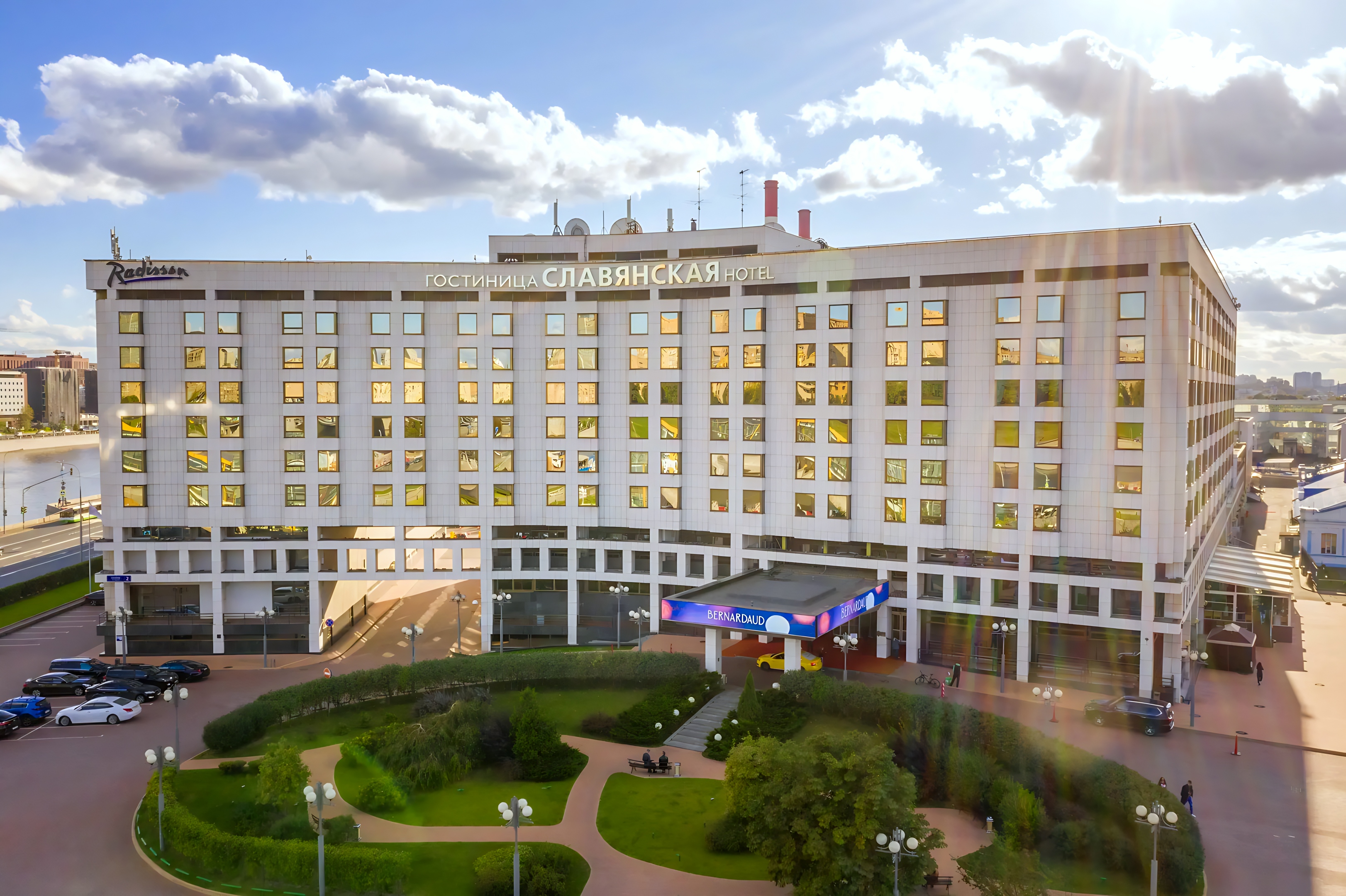 Отель Radisson Slavyanskaya Hotel & Business Center, Moscow