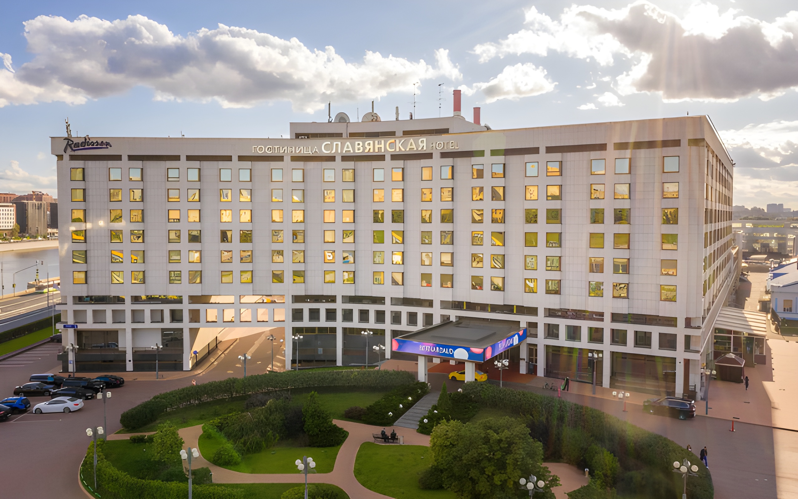 Radisson Slavyanskaya & Business Center, Moscow