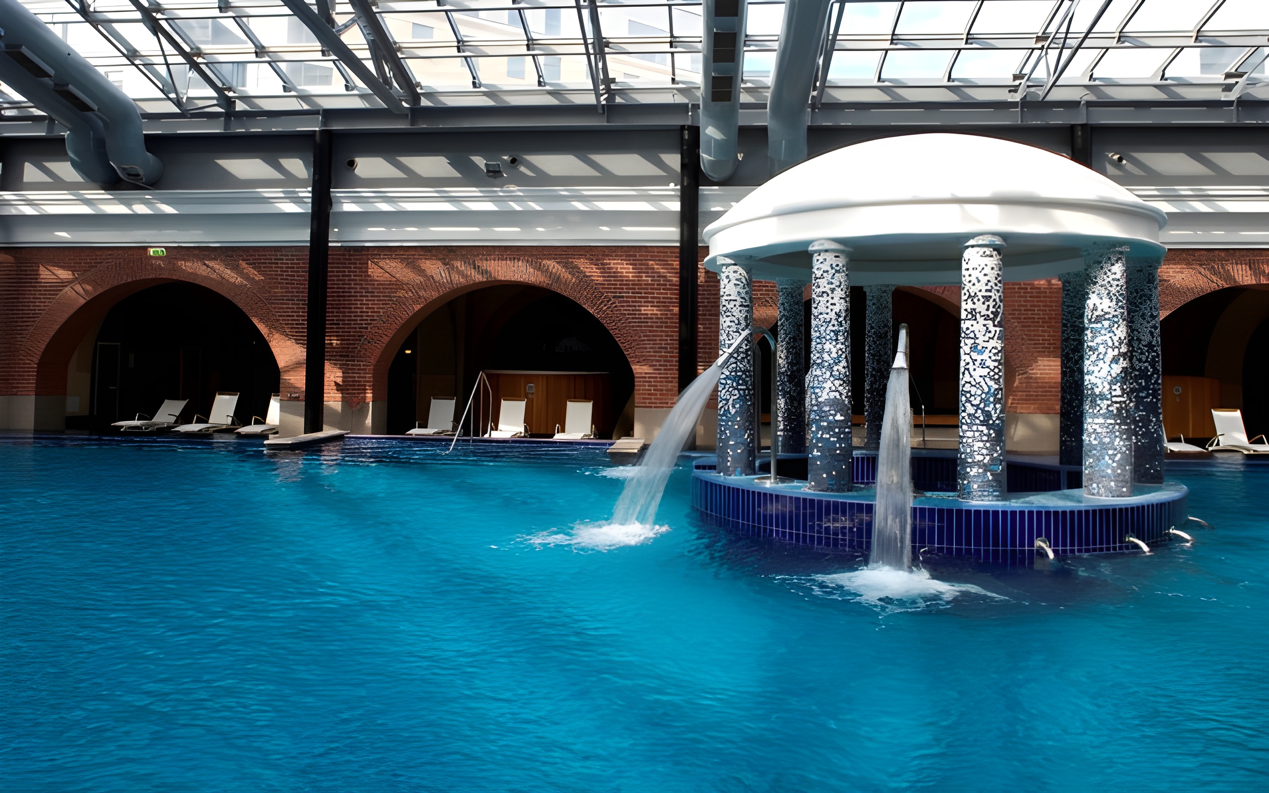 Otel' Palace Bridge Hotel