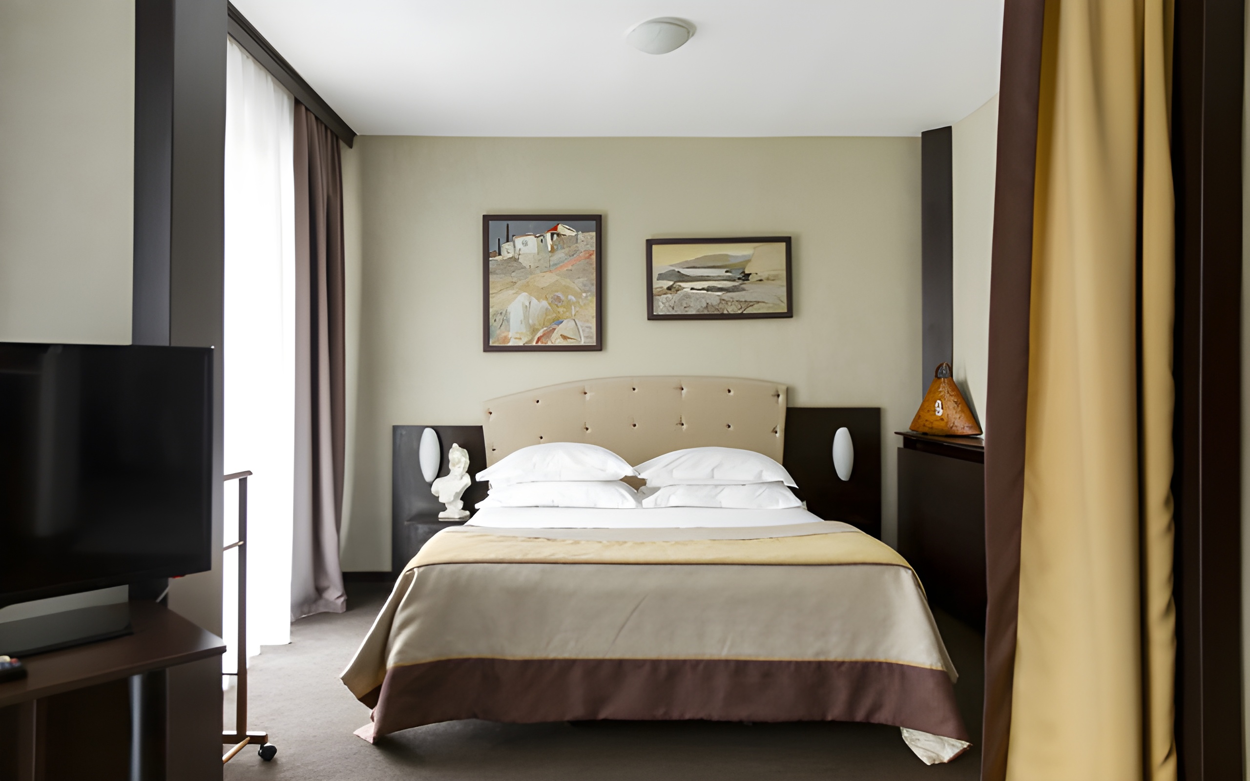 Art-Otel' g. Sevastopol'