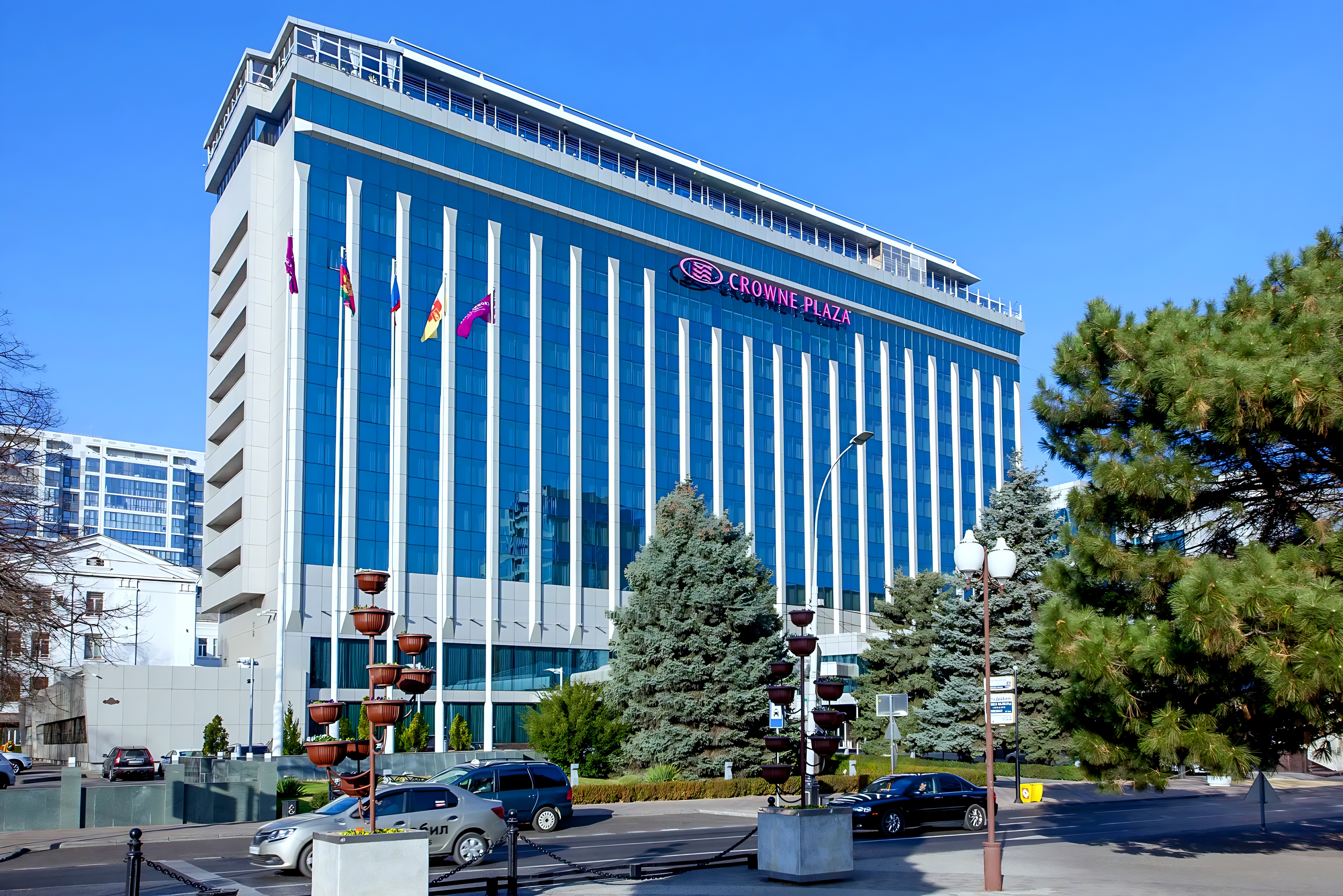 Crowne Plaza Krasnodar - Centre — отель с удобствами в Краснодаре