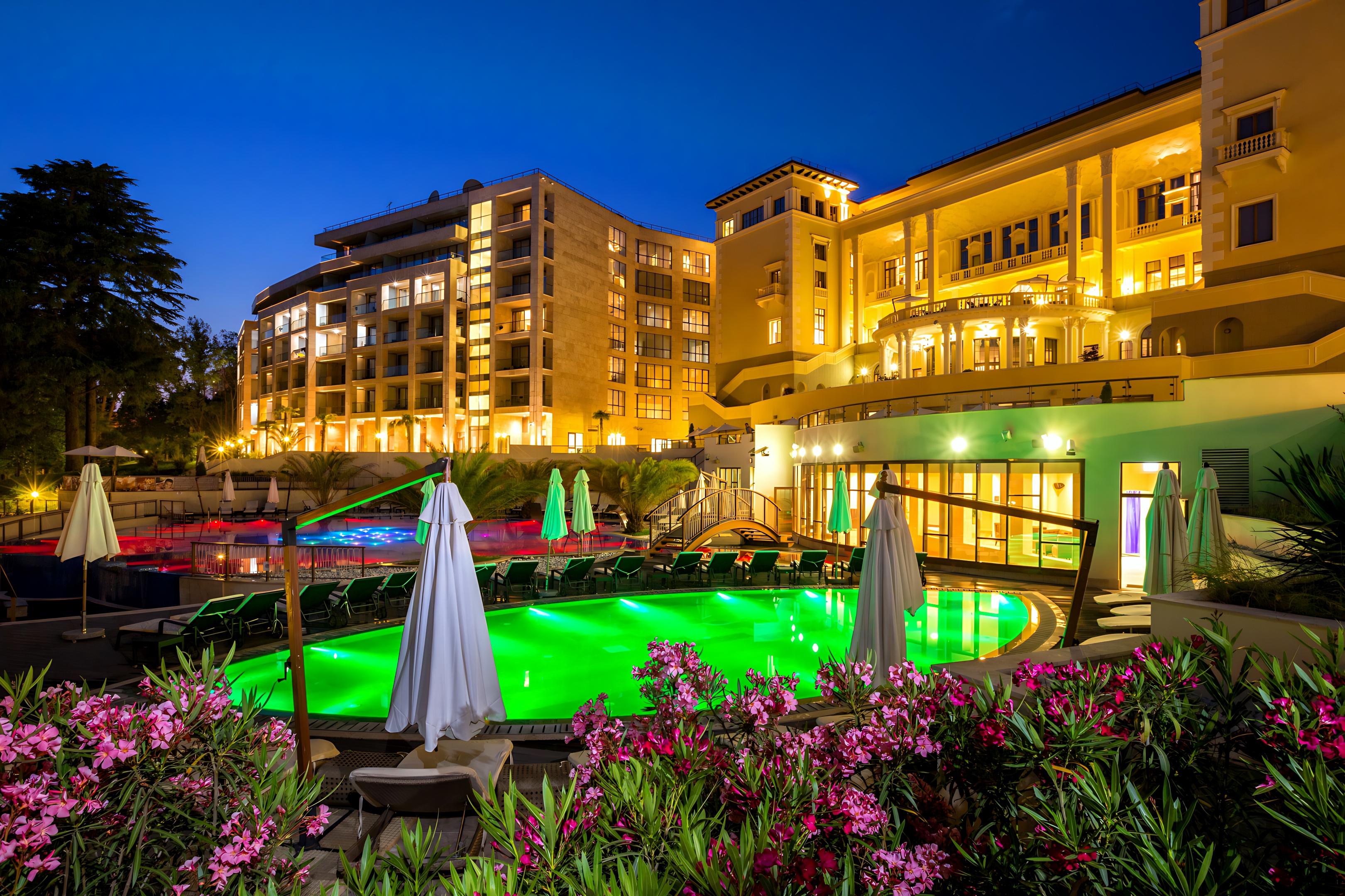 Отель Swissôtel Resort Sochi Kamelia — комфортный отель в Сочи