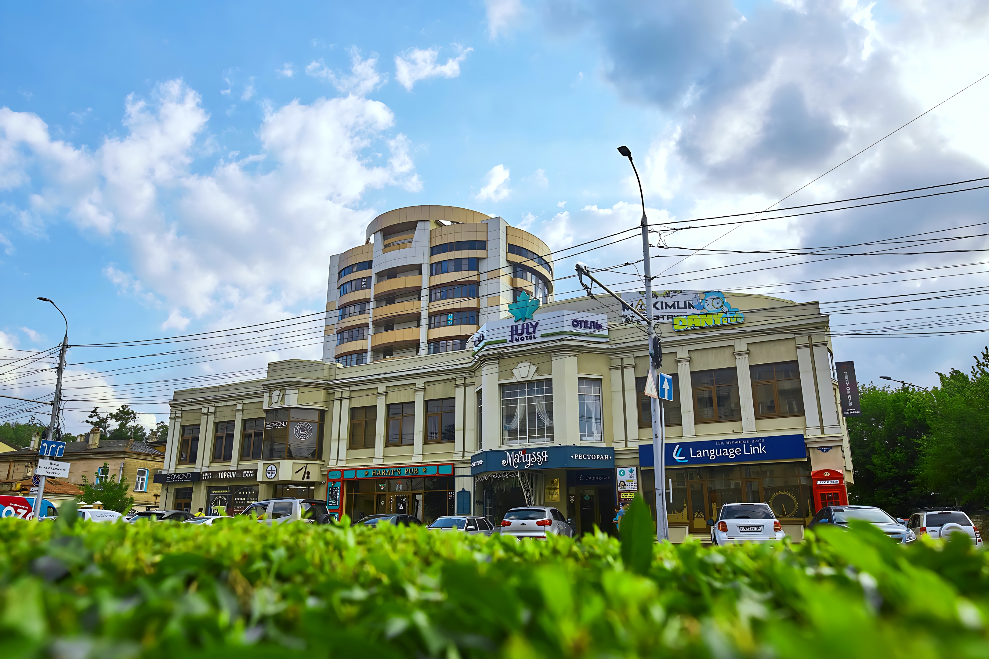 Отель July Hotel