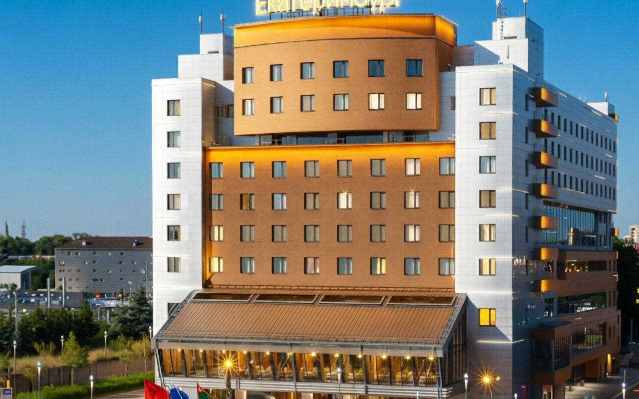 Конгресс Отель Екатеринбург — забронировать отель в Екатеринбурге