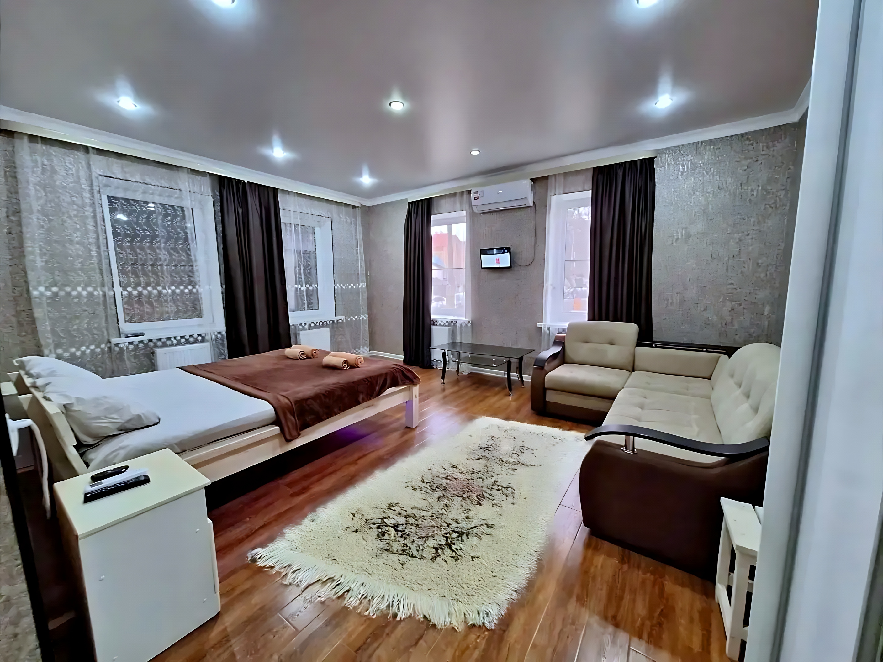 Апартаменты Brown Room от Rooms Apartment