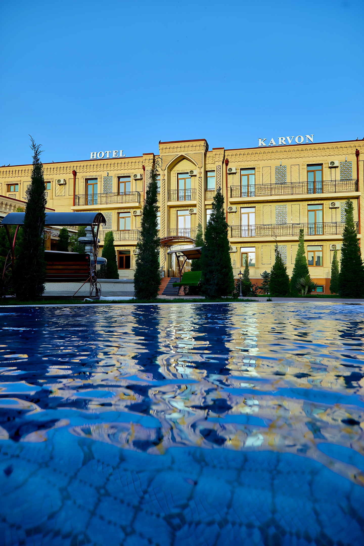 Karvon Hotel&Restaurant Samarkand — отель с удобствами в Самарканд