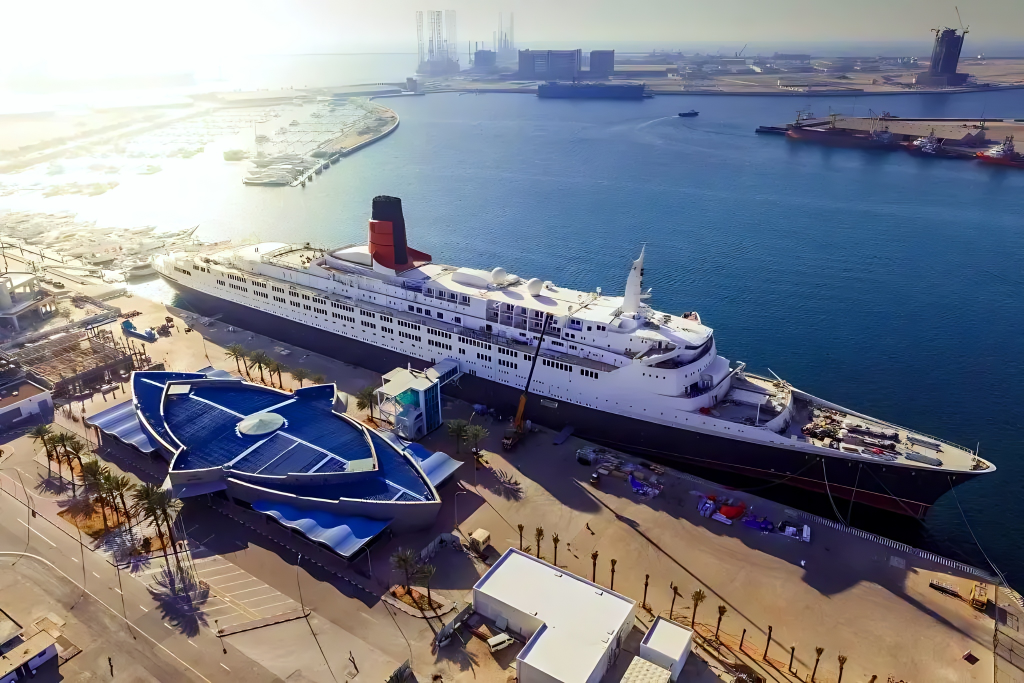 Queen Elizabeth 2 by Accor