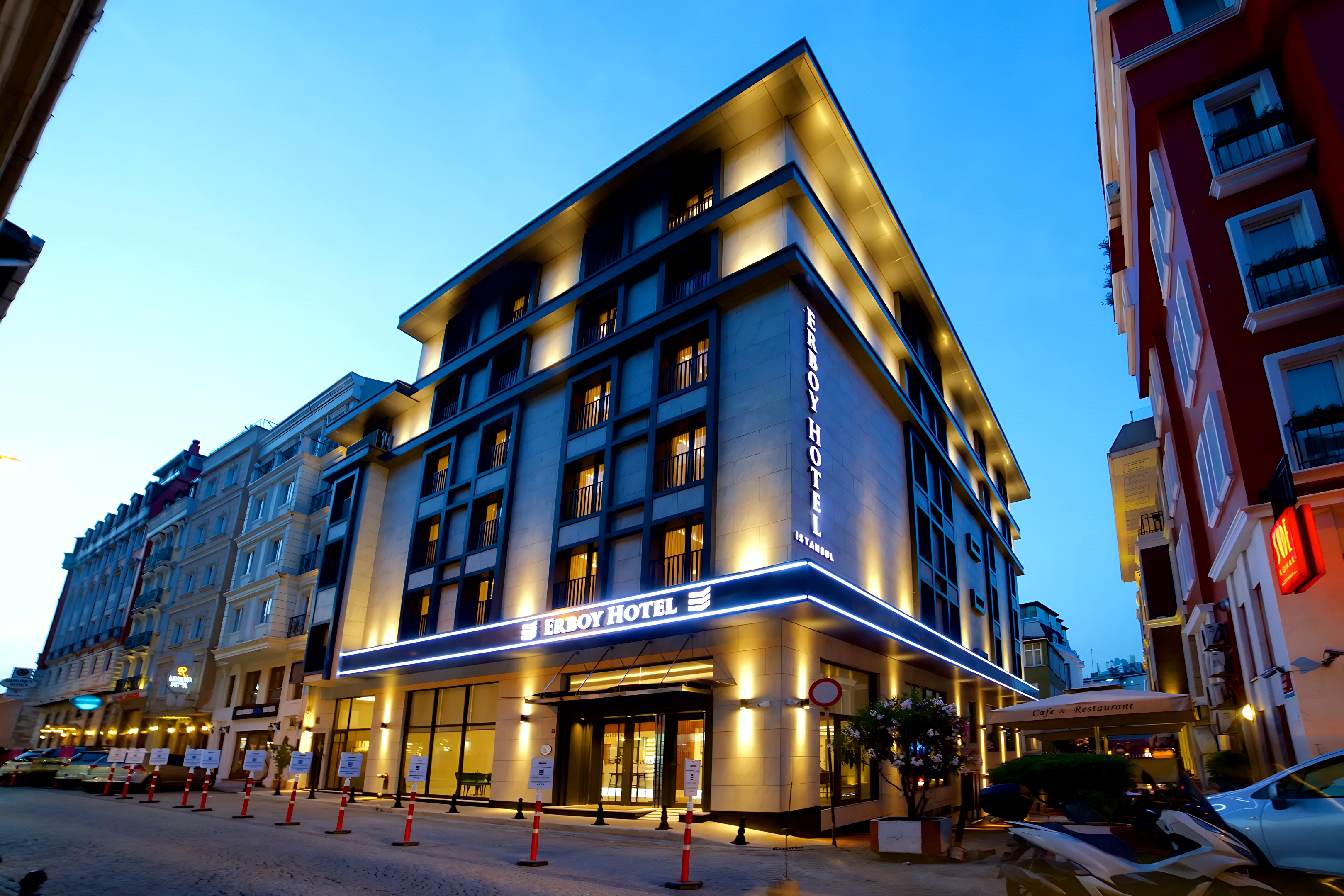 Erboy Hotel — забронировать отель в Стамбуле