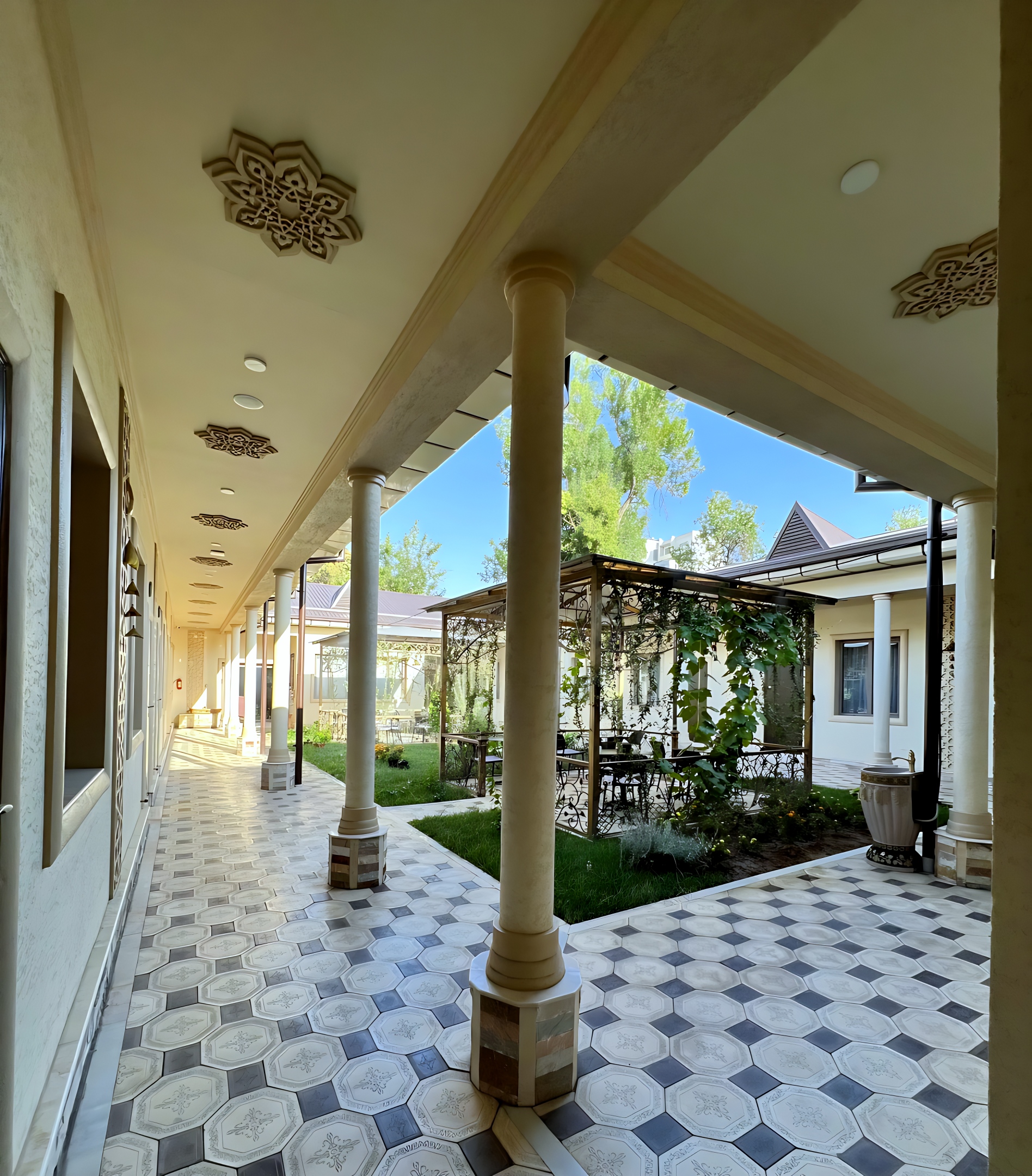 Otel' Zahid Inn