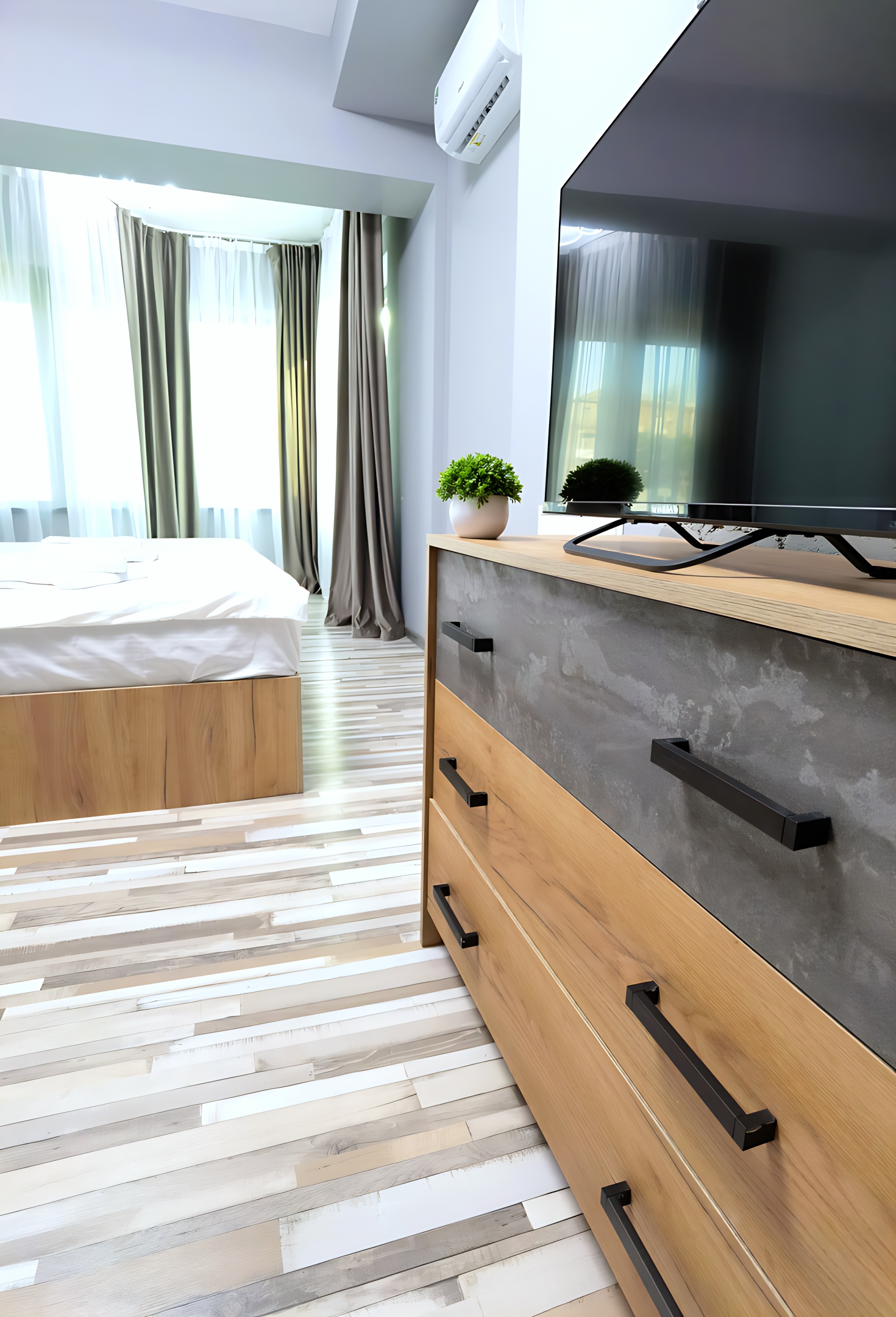 Otel' Hayq Boutique