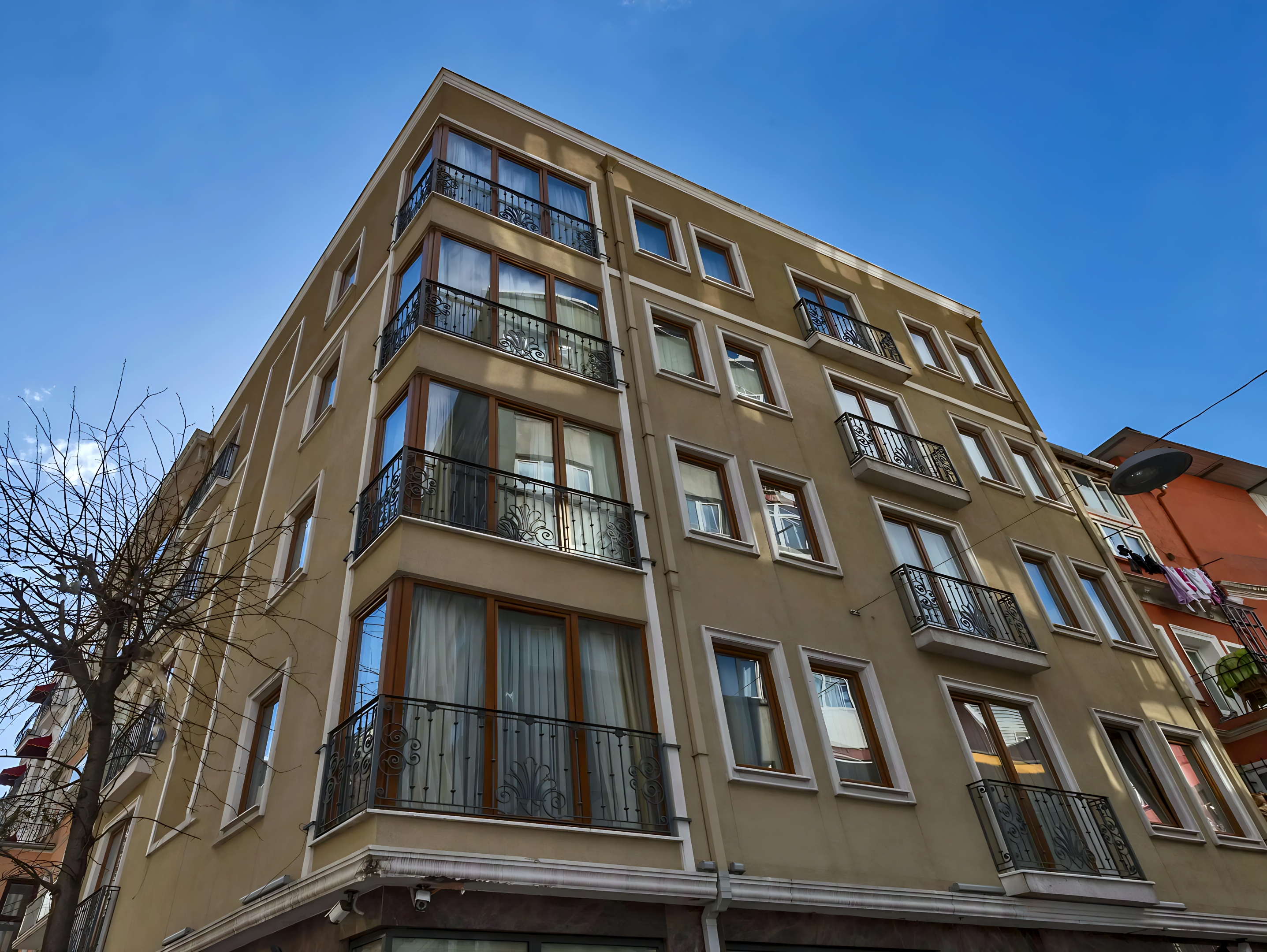 Alphonse Hotel — отель в Стамбуле, Турция