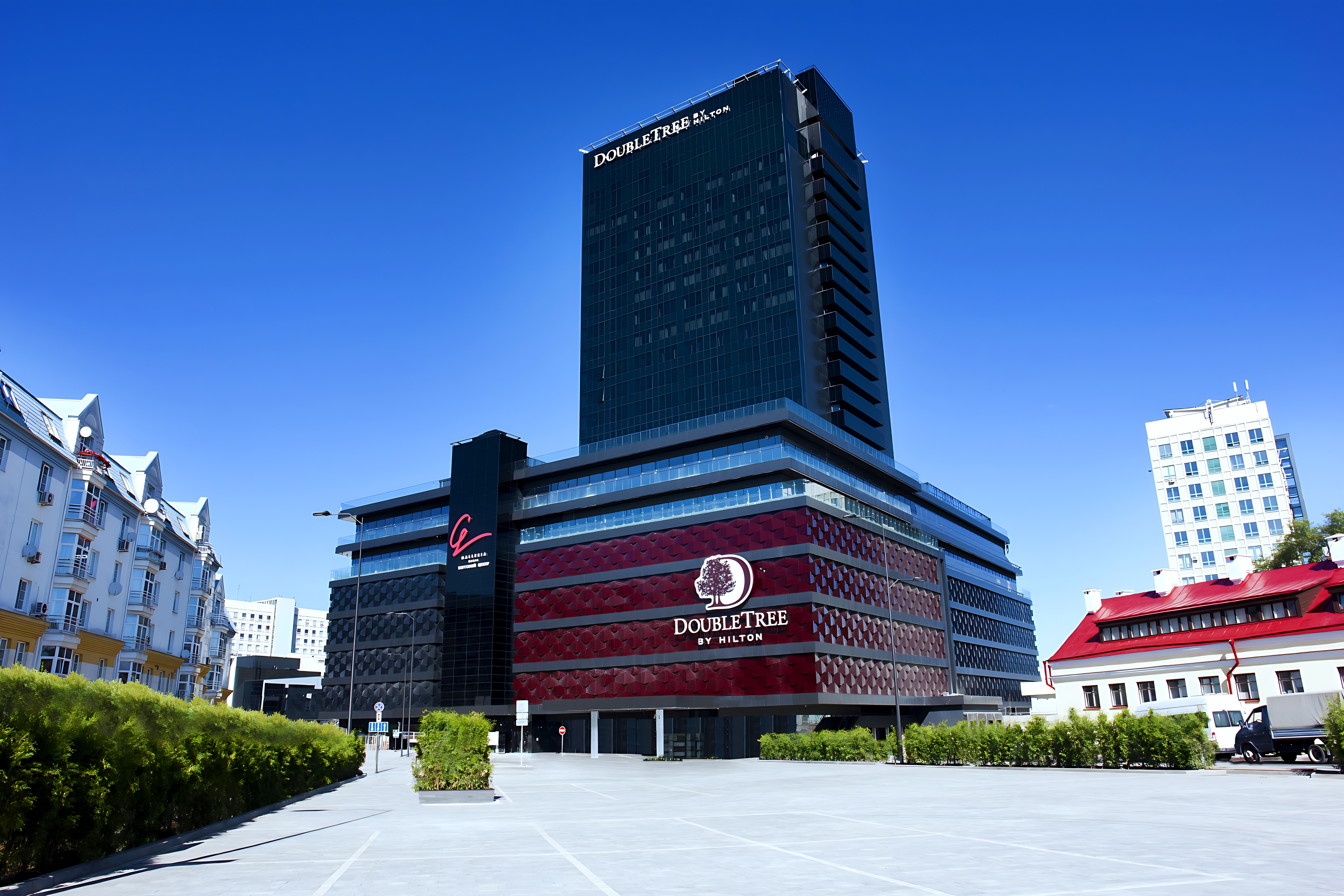 Отель DoubleTree by Hilton Minsk — забронировать отель в Минске