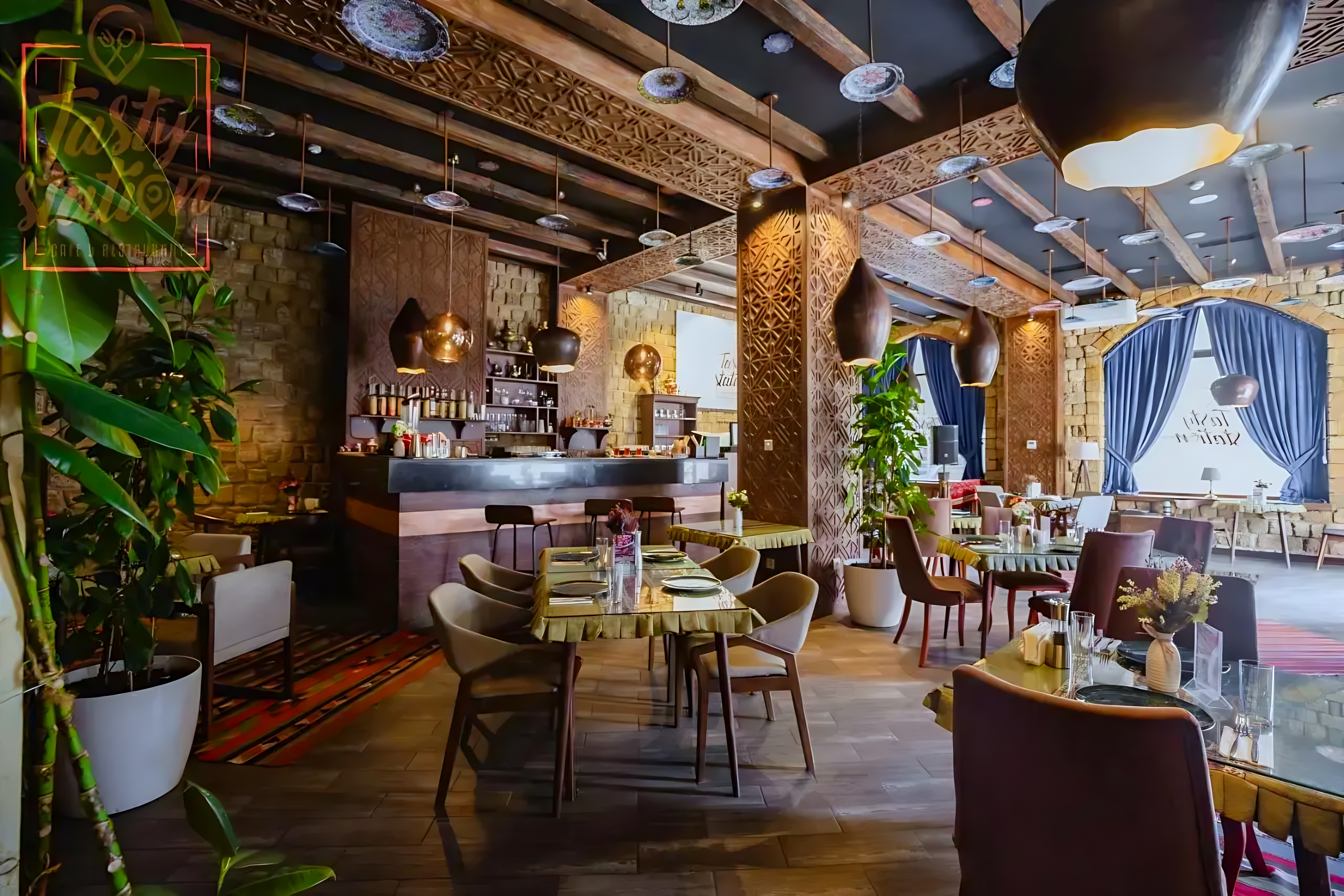 Maajid Hotel & Restaurant