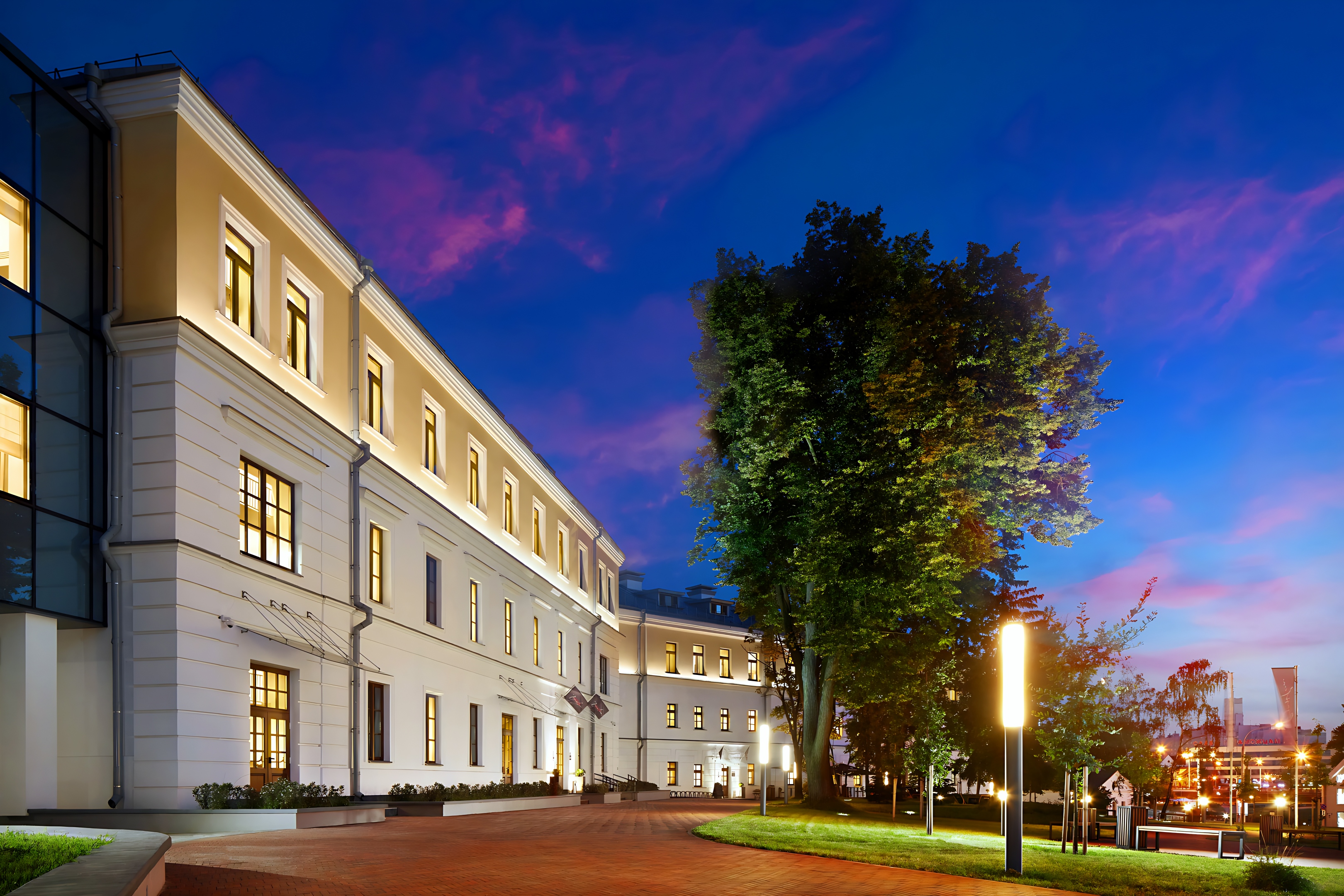 The Basilian Minsk hotel, Curio Collection by Hilton — отзывы гостей и цены