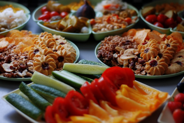 Города России, где вкусно провести выходные: 7 направлений для гастрономической поездки